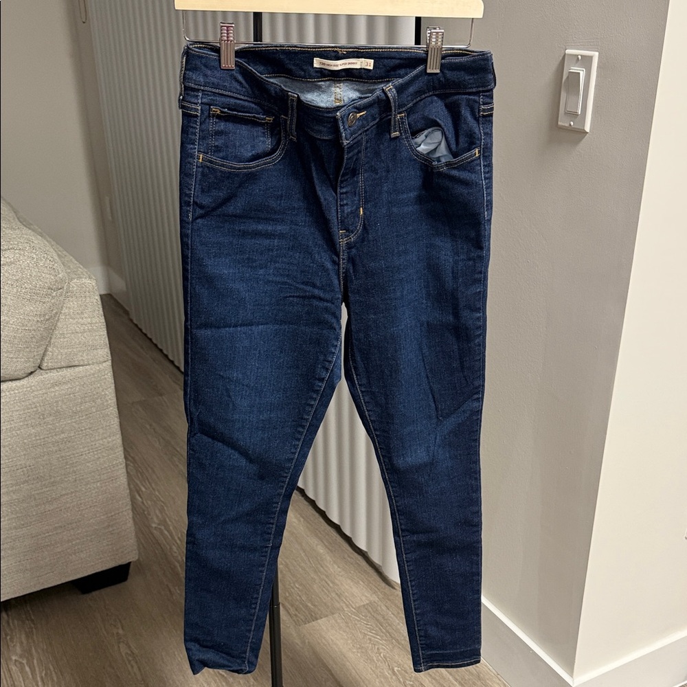Women's Levis 720 High Rise Super Skinny Dark Blue Jeans